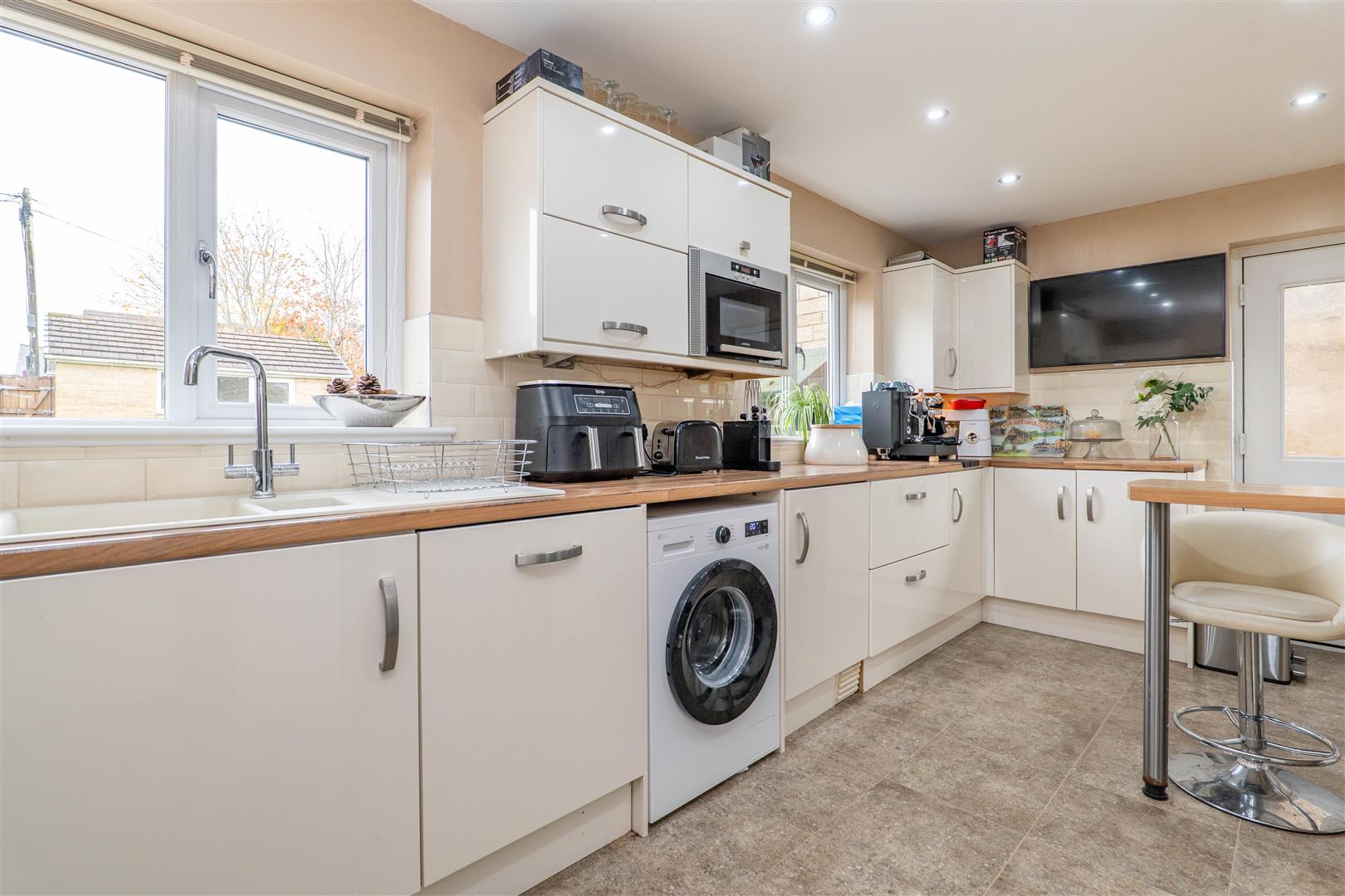 4 bed property in Fellstone Vale, Chorley